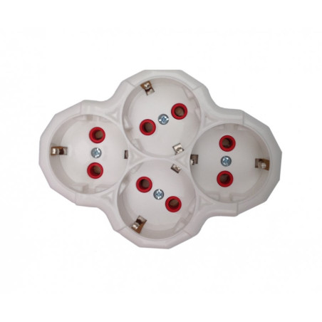 Triple schuko plug 4 outlets