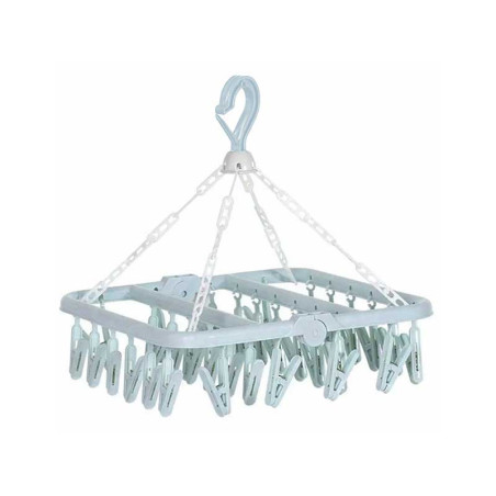 Clothes dryer with 32 clips