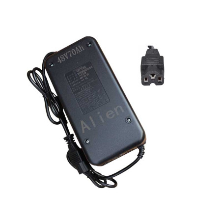 Scooter/tricycle charger Lead-Acid 48V 70Ah