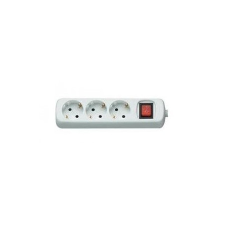 3-way socket group with circuit breaker